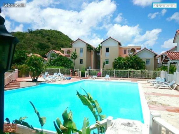 Somptueux Duplex Sur La Route Des Plages Sainte-Anne Luaran gambar